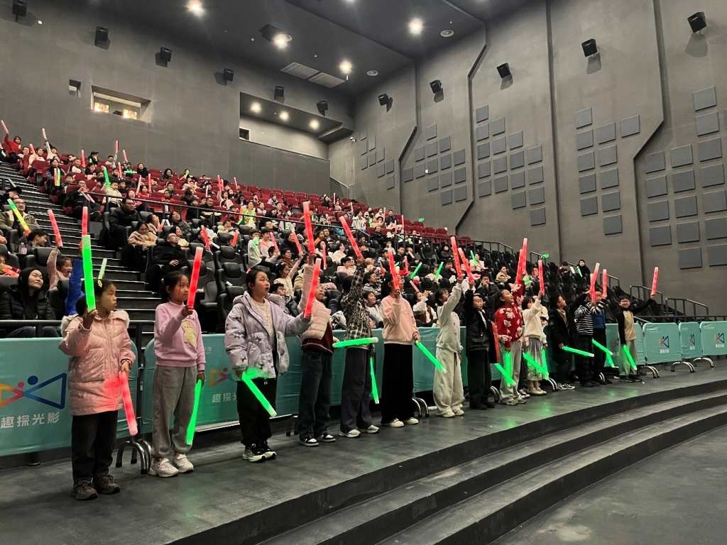 “寻秘寒武，对话科学”——省科技馆举办纪录片首映及名家科学课系列活动_1024_768_54.jpg