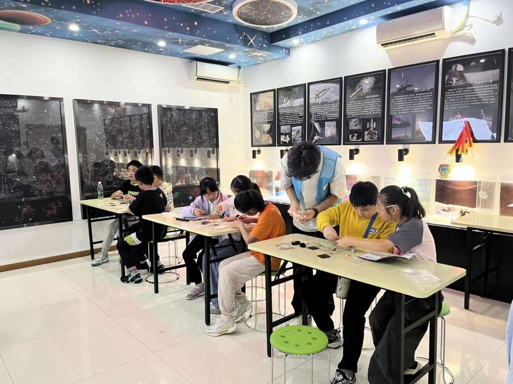 天文台天文课堂_1024_767_58.jpg