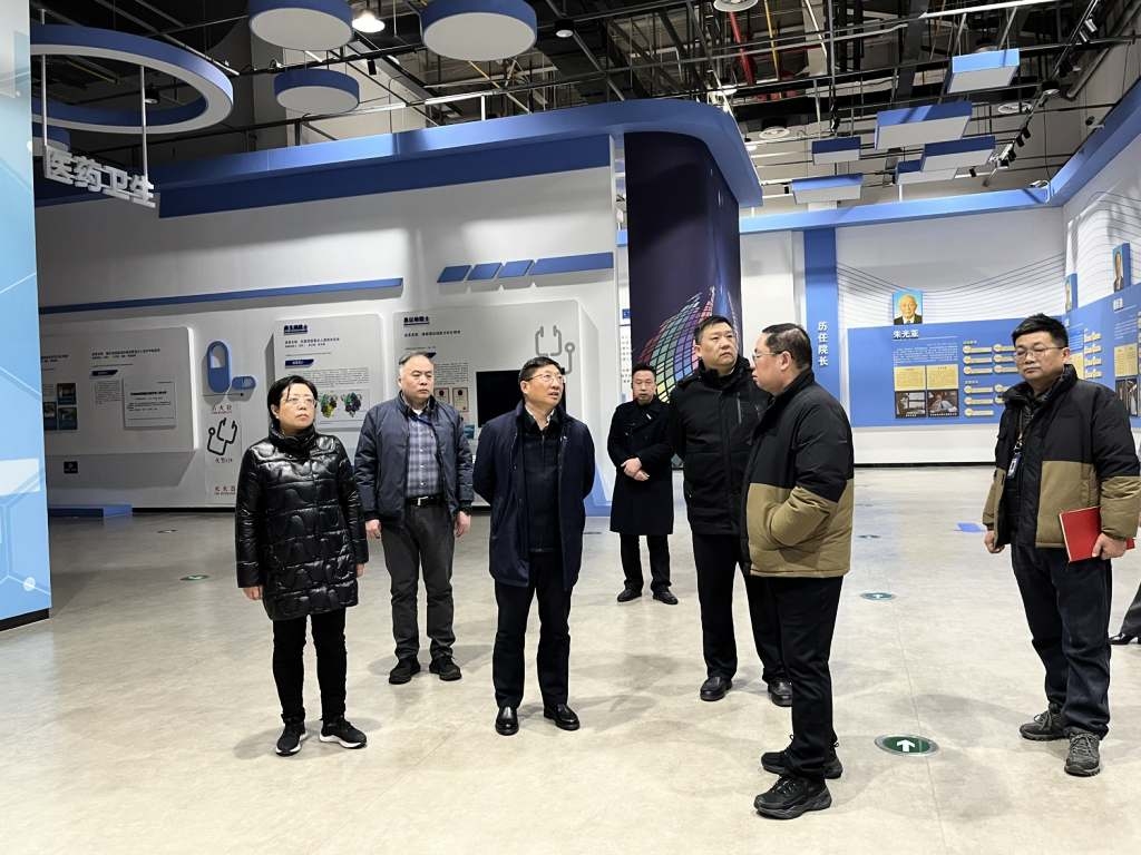 省科协领导到湖北省科技馆调研_1024_768_62.jpg